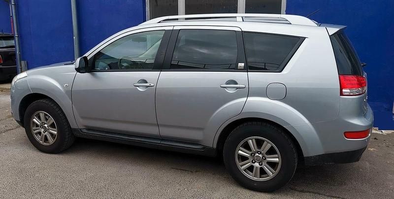 Gebraucht Citroën C-Crosser 156 PS (114 kW) 2010 Silber SUV