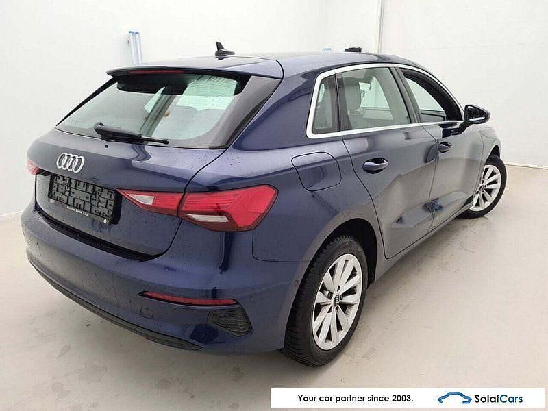 Gebraucht Audi A3 116 PS (85 kW) 2021 Blau Limousine