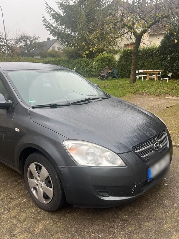 Schwarz Gebraucht 2009 Kia Ceed Kleinwagen | 1.550 € (Guter Preis) - Bild 1/4