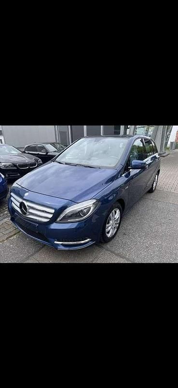 Gebraucht 2012 Mercedes B200 Van / Kleinbus | 9.661 € (Superpreis) - Bild 1/4