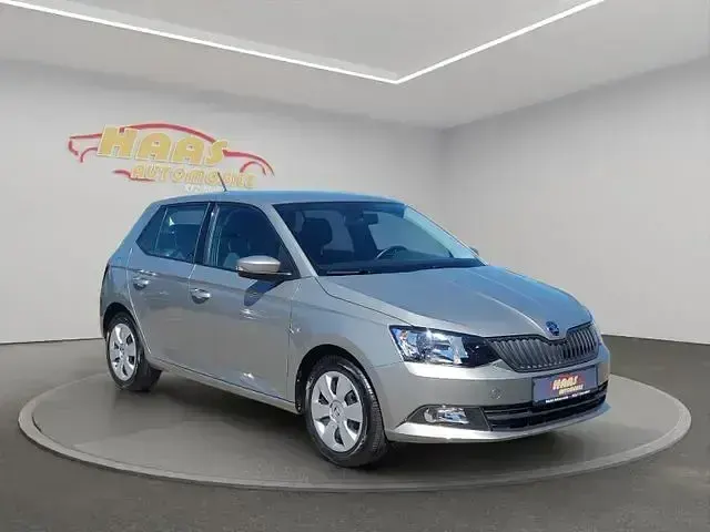 Używany Skoda Fabia Active 75 KM (55 kW) 2017 Beżowy Hatchback