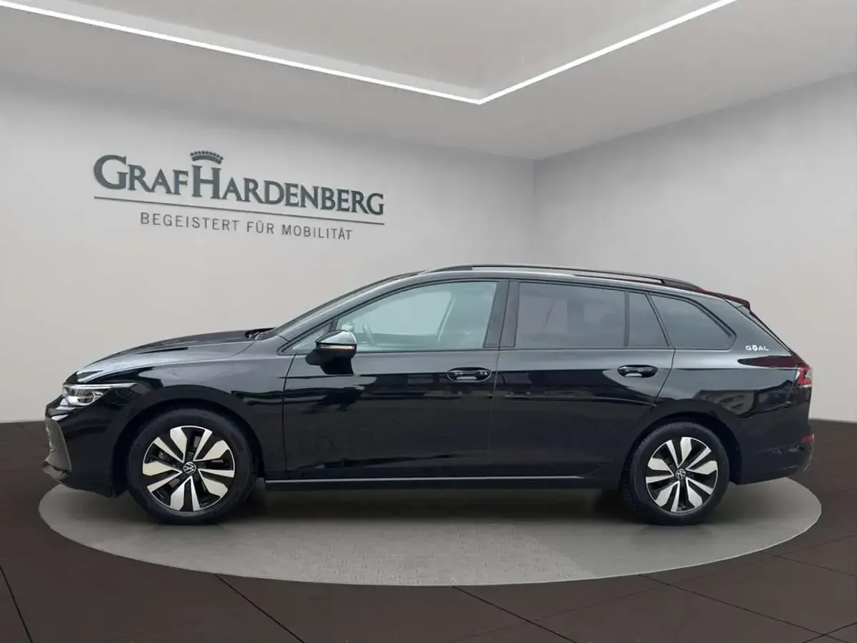 Gebraucht VW Golf VIII Goal 150 PS (110 kW) 2025 Schwarz Kombi