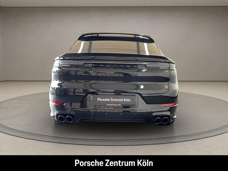 Neu Porsche Cayenne GTS 500 PS (367 kW) 2026 Schwarz SUV