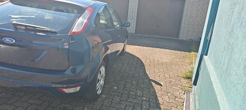 Usata Ford Focus 80 CV (58 kW) 2010 Grigio Berlina