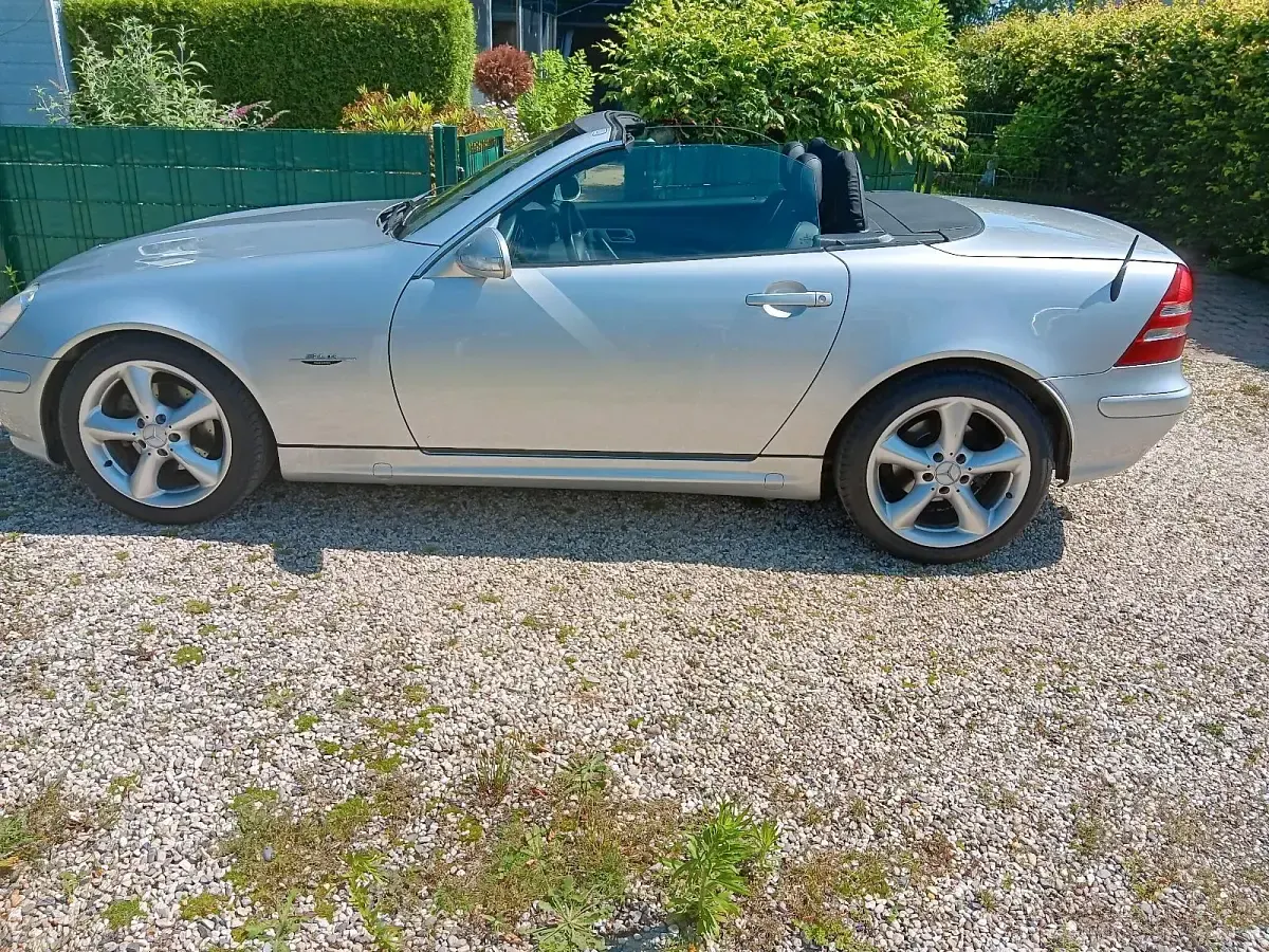 Gebraucht Mercedes SLK200 163 PS (119 kW) 2005 Silber Cabrio