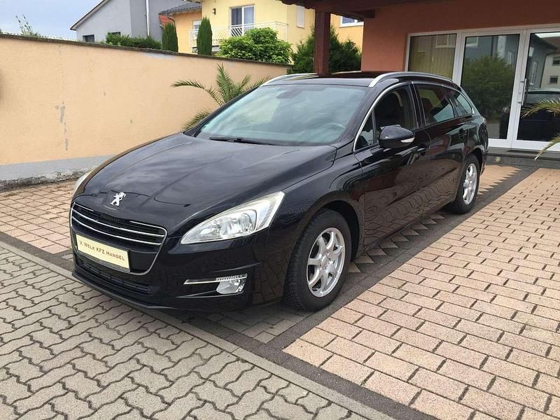Gebraucht Peugeot 508 SW Active 156 PS (114 kW) 2011 Lackierung schwarz perla nera/ Kombi