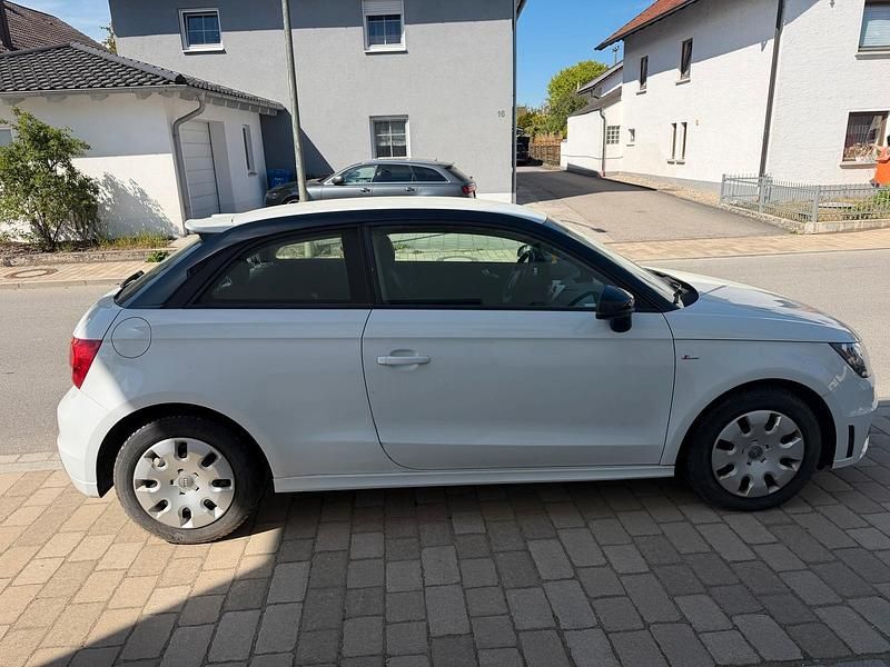 Second-hand Audi A1 86 CP (63 kW) 2015 Alb Hatchback