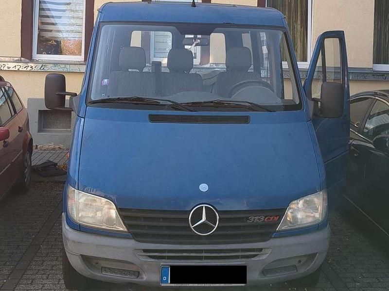 Blau Gebraucht 2001 Mercedes Sprinter Van | 3.500 € (Superpreis) - Bild 1/4