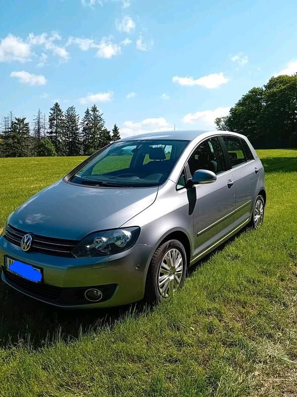 Grau Gebraucht 2011 VW Golf VI Limousine | 3.100 € (Superpreis) - Bild 1/4