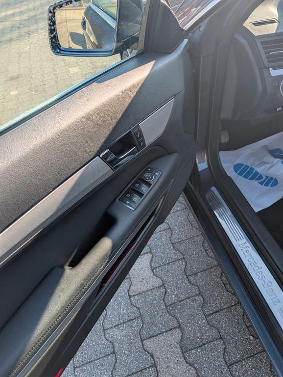 Gebraucht Mercedes E220 170 PS (125 kW) 2013 Grau Coupé
