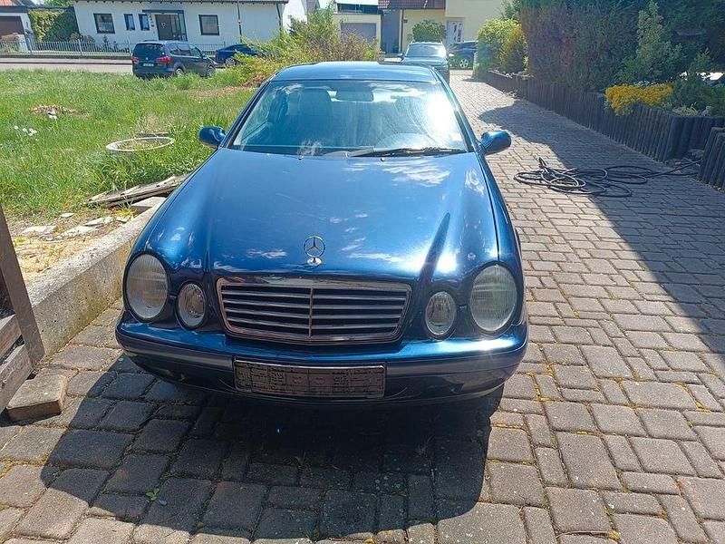 Beige Gebraucht 1998 Mercedes CLK200 Coupé | 2.100 € (Superpreis) - Bild 1/4