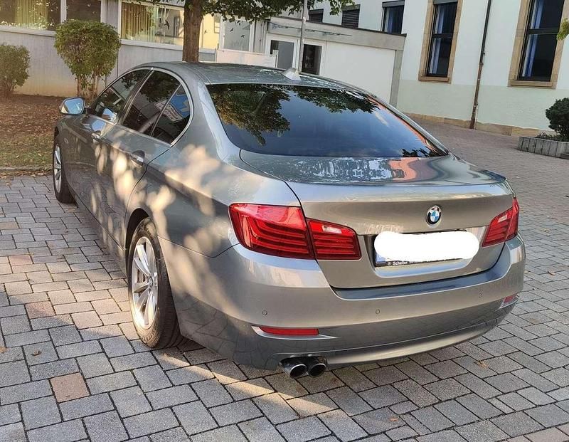 Gebraucht BMW 525 218 PS (160 kW) 2014 Grau Limousine