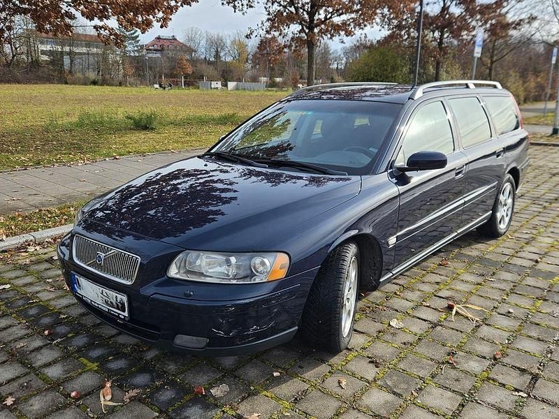 Blau Gebraucht 2005 Volvo V70 Kombi | 2.500 € (Fairer Preis) - Bild 1/4