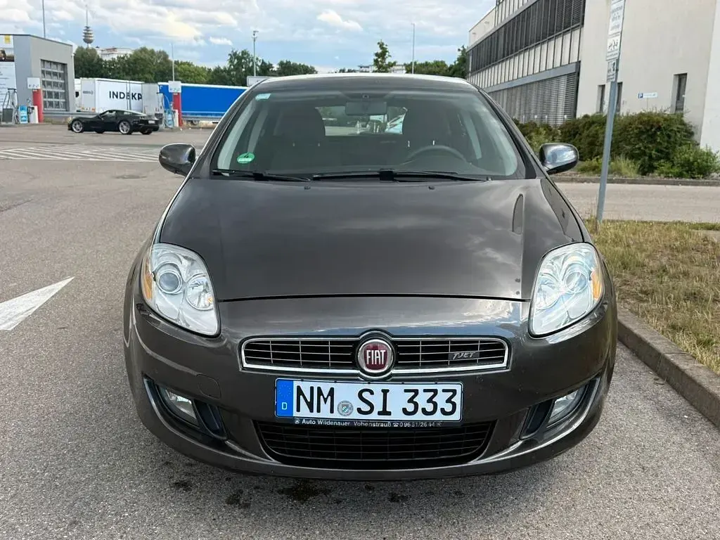 Gebraucht Fiat Bravo Dynamic 120 PS (88 kW) 2008 Grau Kleinwagen