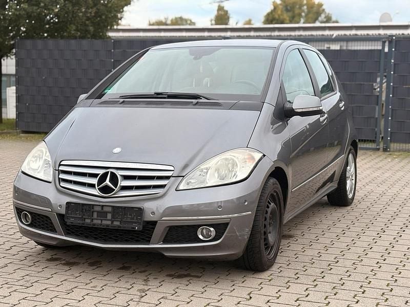 Silber Gebraucht 2009 Mercedes A200 Kleinwagen | 1.450 € (Superpreis) - Bild 1/4