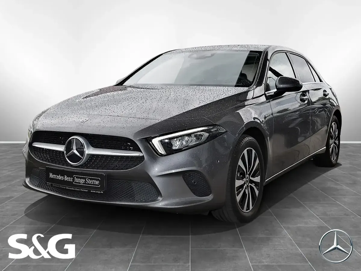Gebraucht Mercedes A250 Style 160 PS (117 kW) 2021 Limousine