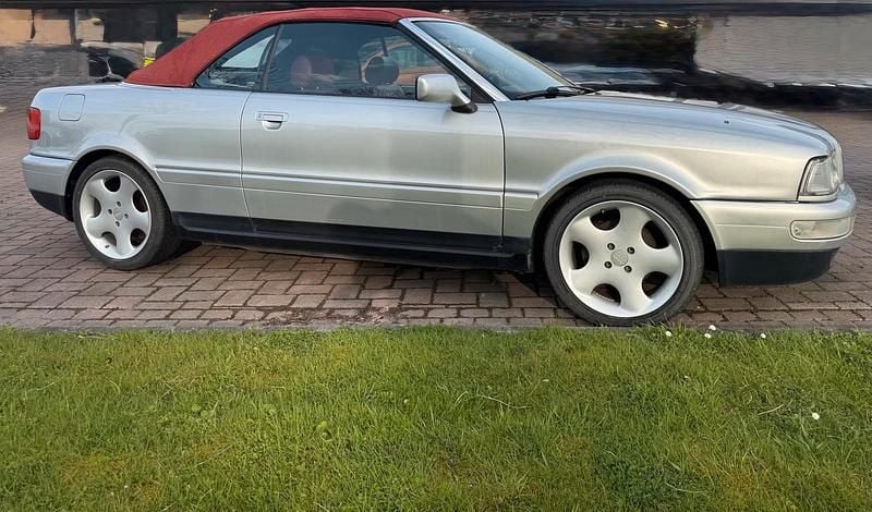 Second-hand Audi 80 125 CP (91 kW) 2000 Argintiu Cabrio