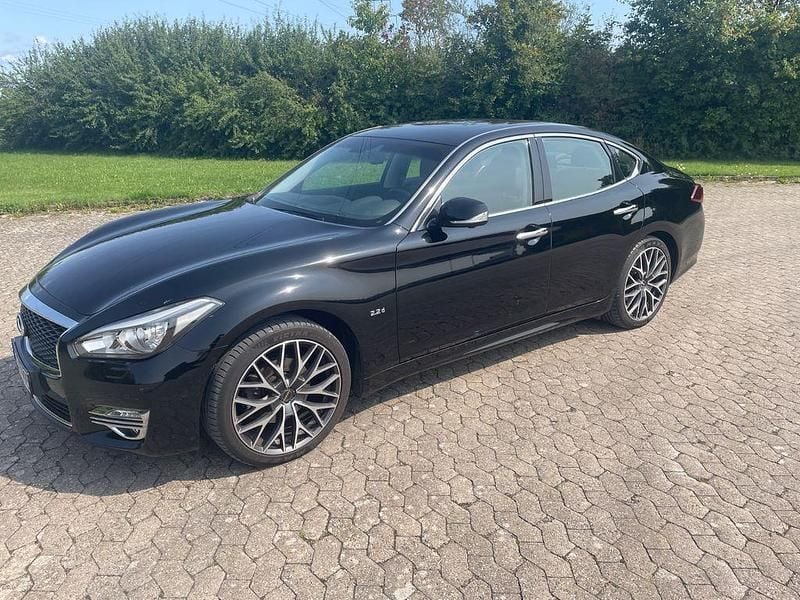 Schwarz Gebraucht 2015 Infiniti Q70 Premium Executive Limousine | 14.500 € - Bild 1/4