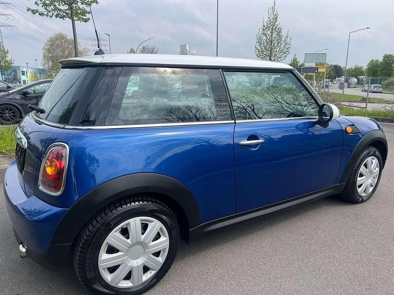 Second-hand Mini ONE 95 CP (69 kW) 2007 Albastru Hatchback