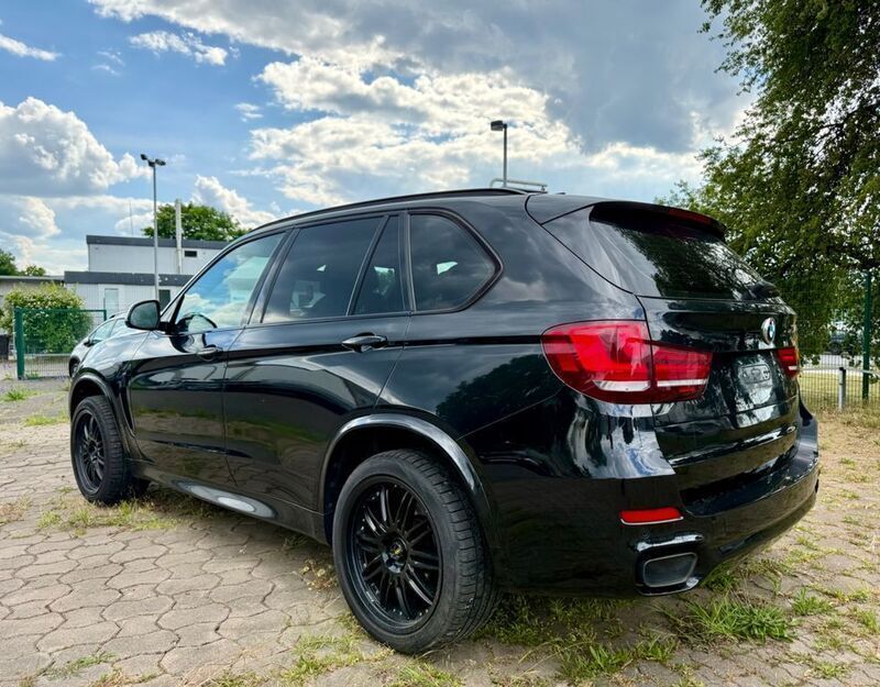 Schwarz Gebraucht 2015 BMW X5 M50 Performance SUV | 20.990 € (Fairer Preis) - Bild 1/4