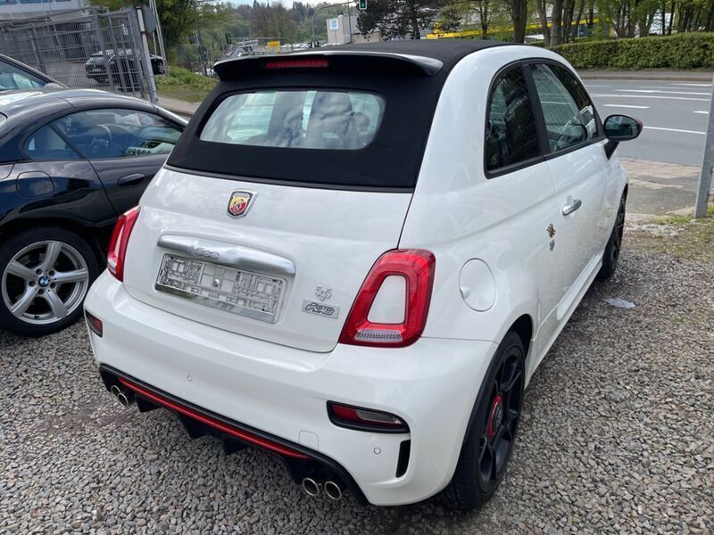 Gebraucht Abarth 595C Pista 160 PS (117 kW) 2019 Weiß Cabrio