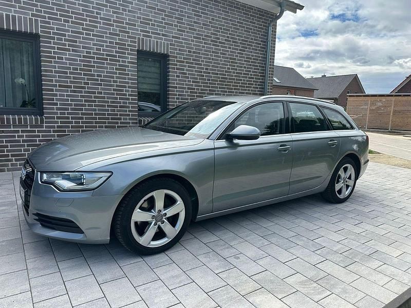 Grau Gebraucht 2014 Audi A6 Ambiente Kombi | 10.999 € (Guter Preis) - Bild 1/4