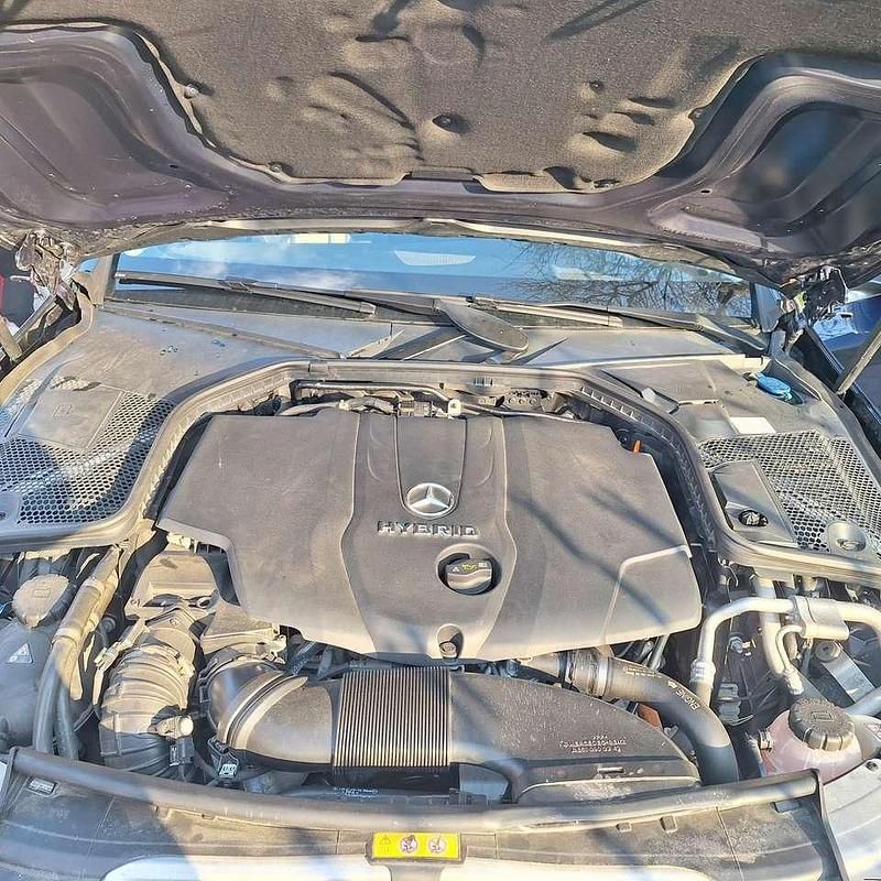 Gebraucht Mercedes C300e 204 PS (150 kW) 2016 Blau Kombi