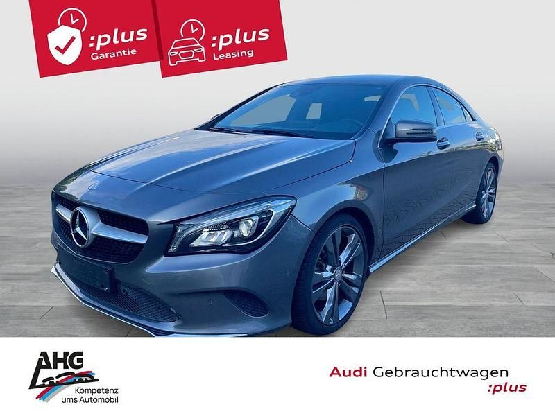 Mountaingrau metallic Gebraucht 2016 Mercedes CLA200 Limousine | 17.490 € (Fairer Preis) - Bild 1/4