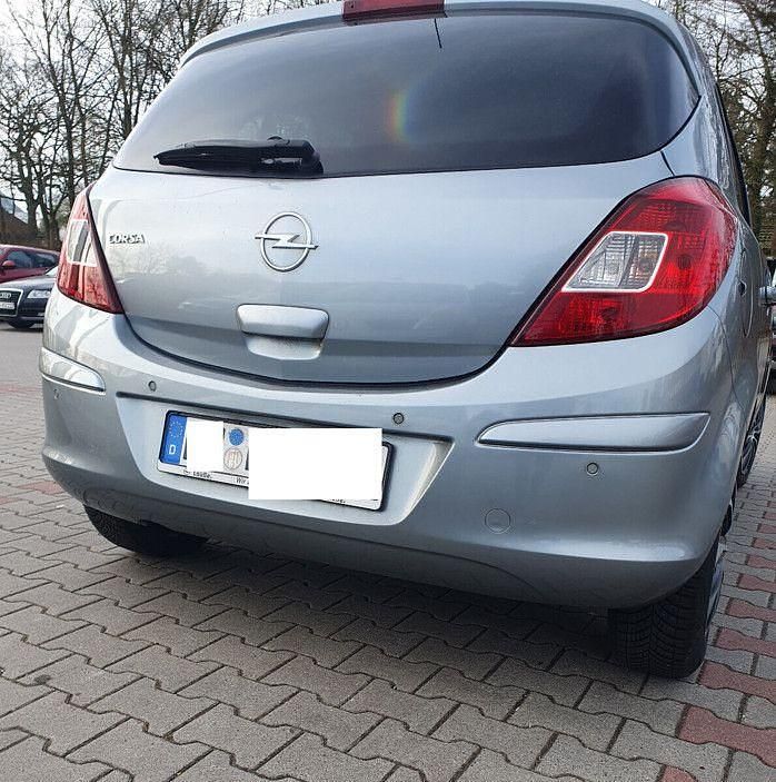 Gebraucht Opel Corsa Edition 87 PS (63 kW) 2010 Grau Kleinwagen