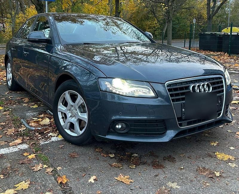 Blau Gebraucht 2009 Audi A4 Ambiente Limousine | 5.950 € (Guter Preis) - Bild 1/4