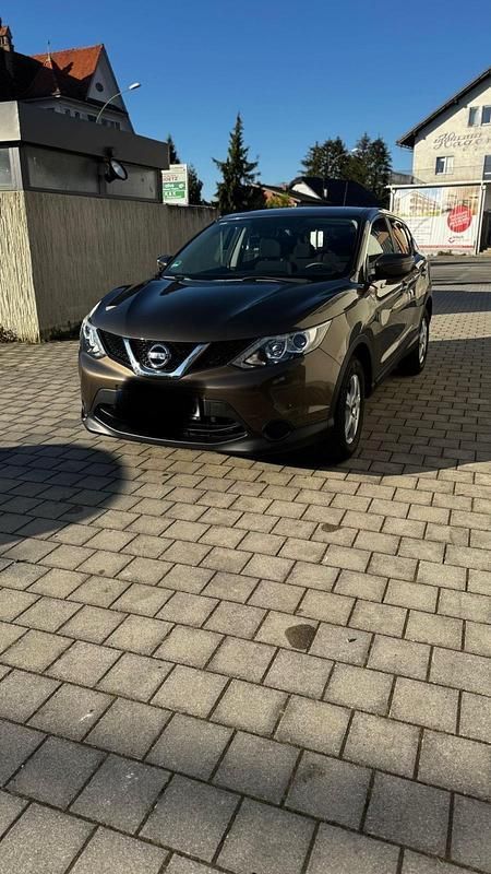 Braun Gebraucht 2017 Nissan Qashqai SUV | 11.000 € (Fairer Preis) - Bild 1/4