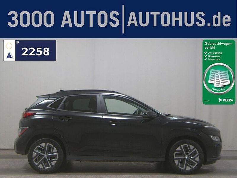 Schwarz Gebraucht 2022 Hyundai Kona Trend SUV | 16.480 € (Guter Preis) - Bild 1/4