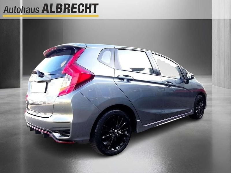 Gebraucht Honda Jazz Dynamic 131 PS (96 kW) 2018 Grau Kleinwagen