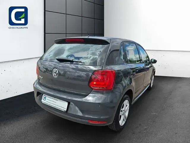 Gebraucht VW Polo Trendline 60 PS (44 kW) 2015 Grau Kleinwagen