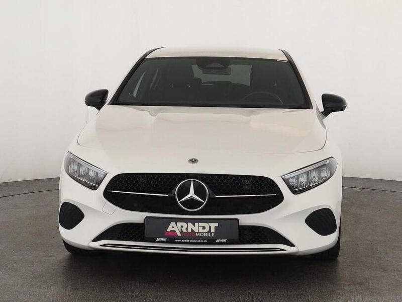Gebraucht Mercedes A250 Progressive 238 PS (175 kW) 2024 Polarweiß Limousine
