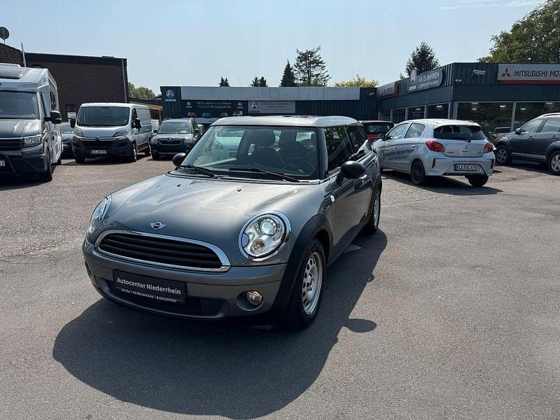 Grau Gebraucht 2010 Mini One Clubman Kombi | 8.900 € (Etwas zu teuer) - Bild 1/4