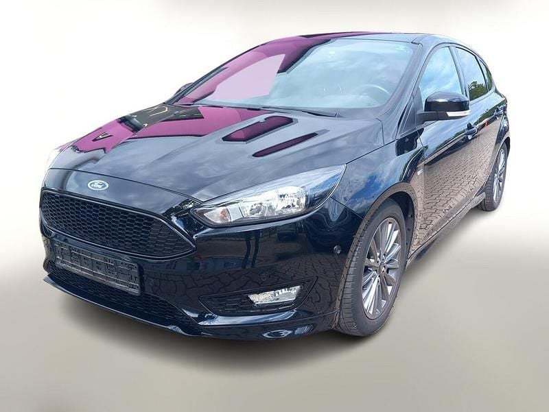 Schwarz Gebraucht 2018 Ford Focus ST-Line Limousine | 14.788 € (Etwas zu teuer) - Bild 1/4