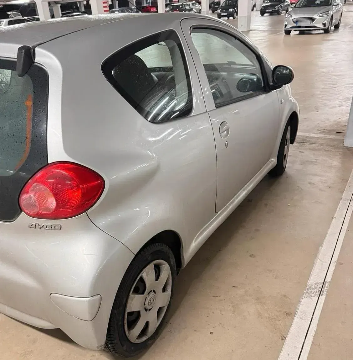 Gebraucht Toyota Aygo 68 PS (50 kW) 2008 Grau Kleinwagen