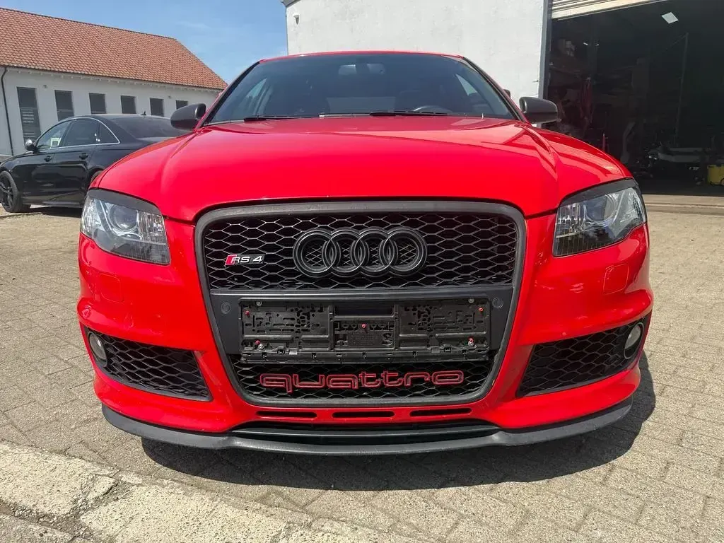 Gebraucht Audi RS4 Sport 420 PS (308 kW) 2006 Rot Limousine