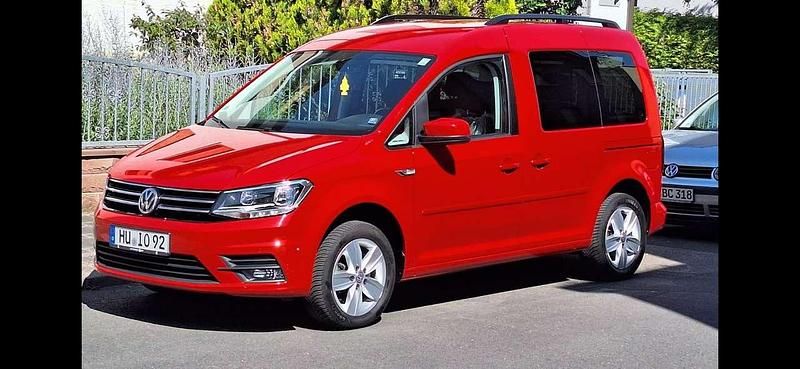 Gebraucht VW Caddy Comfortline 131 PS (96 kW) 2020 Rot Van / Kleinbus