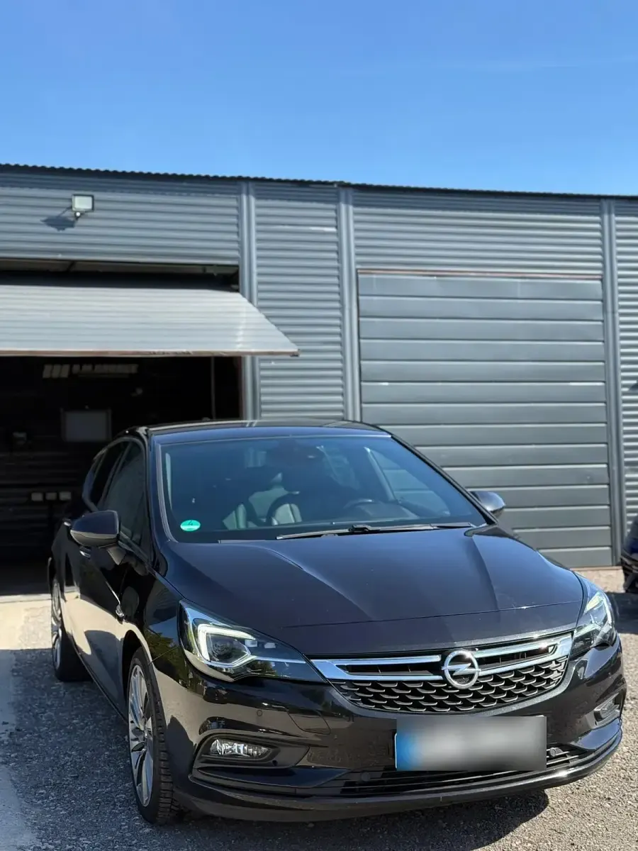 Second-hand Opel Astra 140 CP (102 kW) 2016 Negru Berlinǎ