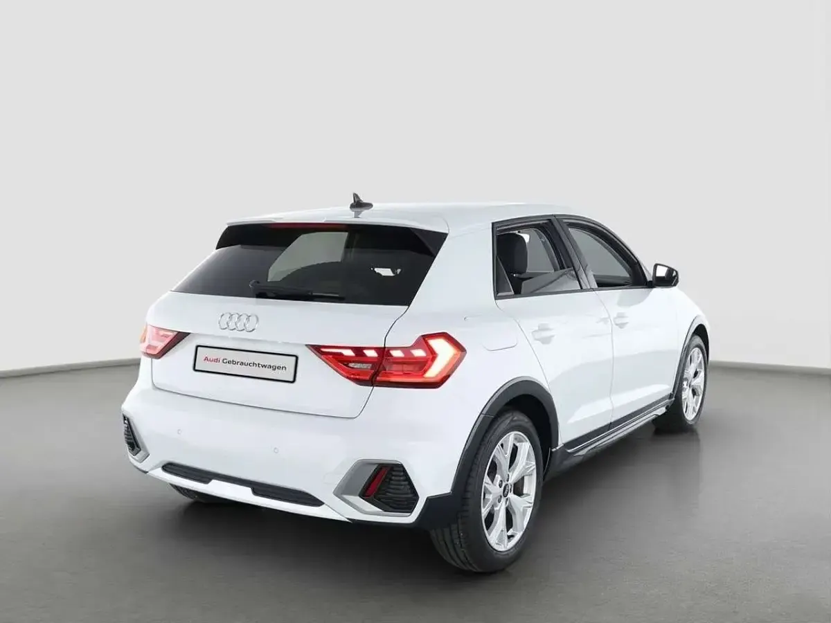 Gebraucht Audi A1 Sport 116 PS (85 kW) 2025 Weiß SUV