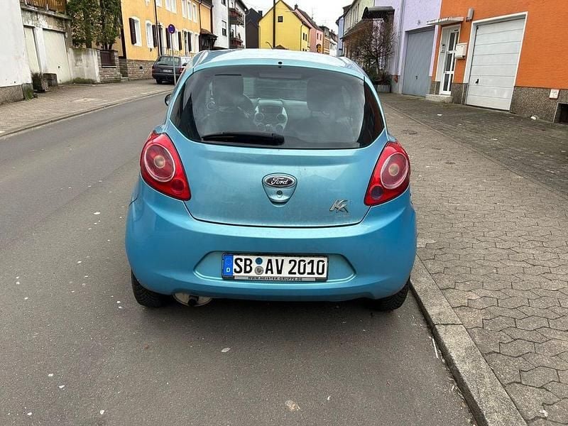 Gebraucht Ford Ka Titanium 69 PS (50 kW) 2009 Blau Kleinwagen