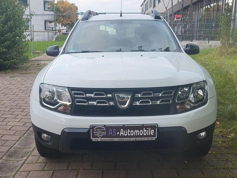 Gebraucht Dacia Duster Lauréate 114 PS (83 kW) 2018 Weiß SUV