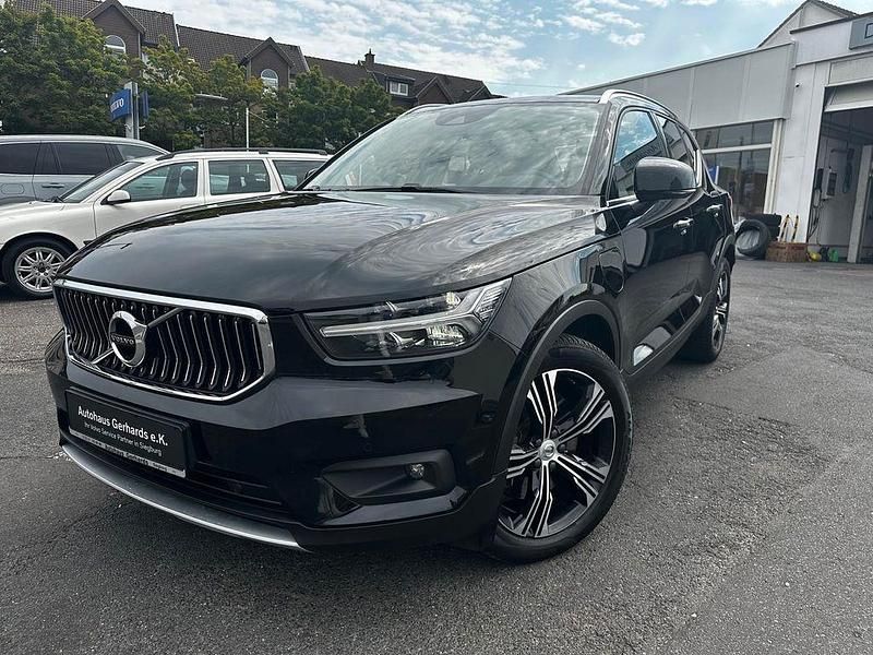 Schwarz Gebraucht 2021 Volvo XC40 Inscription SUV | 27.333 € (Guter Preis) - Bild 1/4