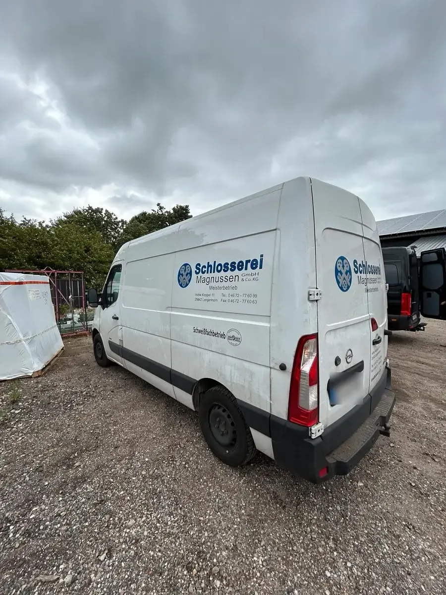 Gebraucht Opel Movano 131 PS (96 kW) 2019 Weiß Van / Kleinbus
