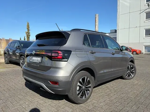 Gebraucht VW T-Cross United 150 PS (110 kW) 2020 Grau SUV