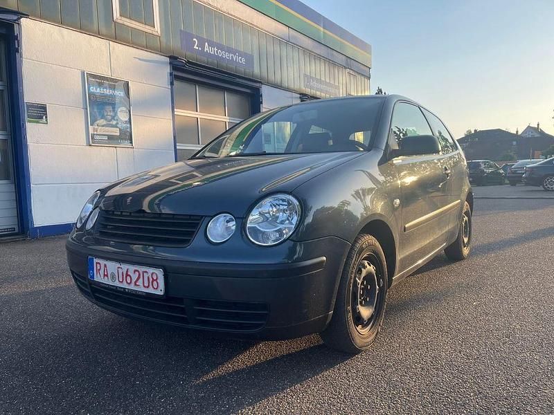 Blau Gebraucht 2003 VW Polo Basis Kleinwagen | 700 € (Guter Preis) - Bild 1/4