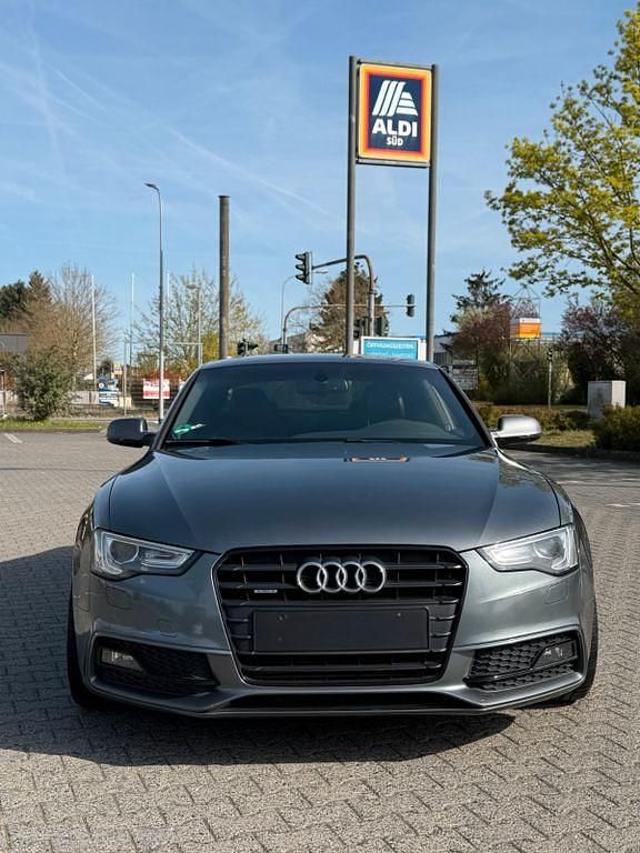 Gebraucht Audi A5 Sport 211 PS (155 kW) 2012 Grau Coupé
