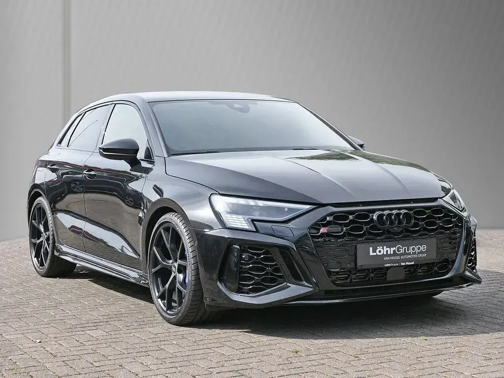 Gebraucht Audi RS3 Sport 400 PS (294 kW) 2022 Mythosschwarz metallic Limousine